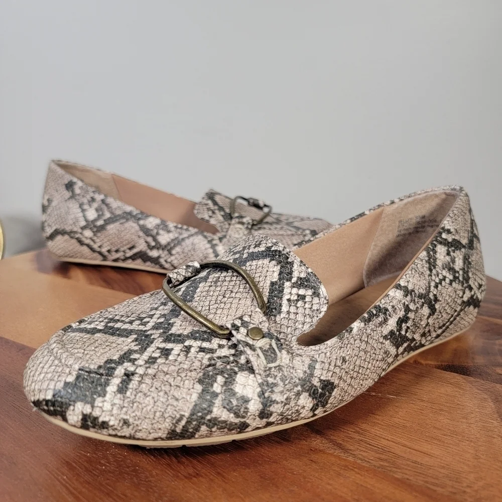 Baretraps Kellye Snakeskin Patterned Women's Loafers Size 8.5
